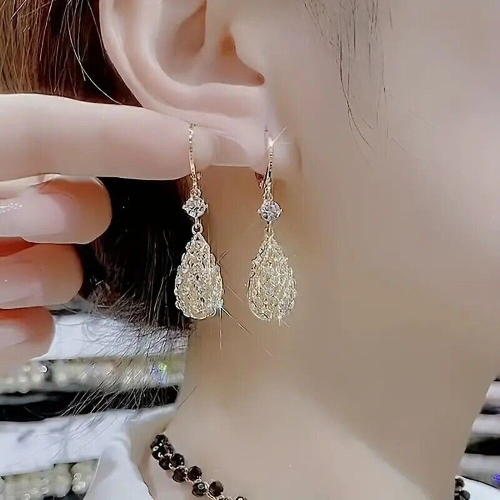 Elegant Rhinestone Dangle Earrings - Picture 3 of 6